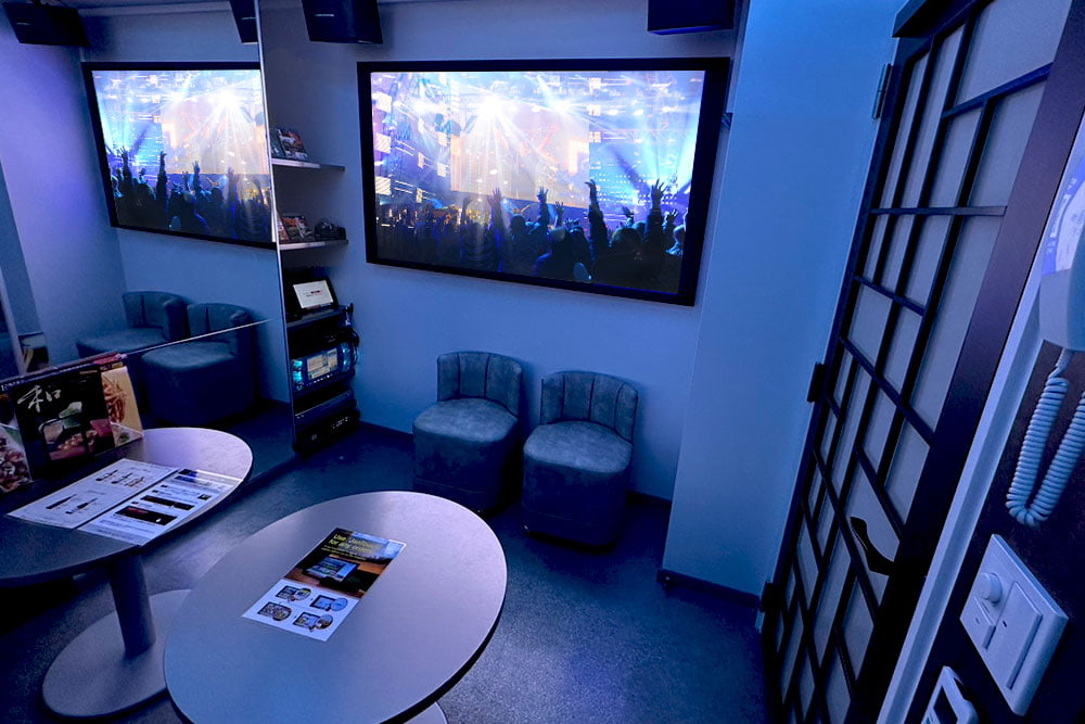 LEDビジョンルーム